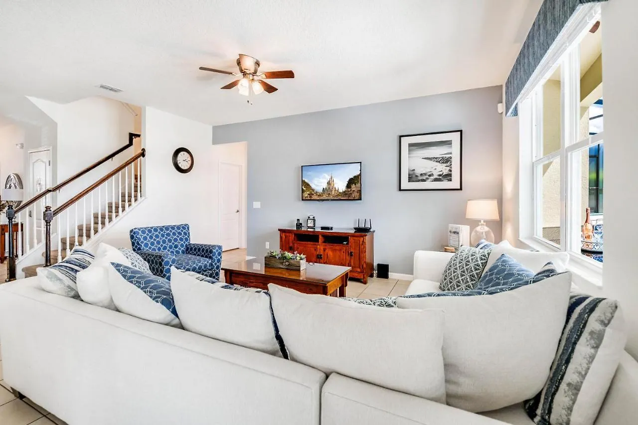 Solterra Stunner At White Rose Villas With Stunning Lake Views - Access To Resort Amenities - Game Room - Family Friendly - Nr Disney Davenport