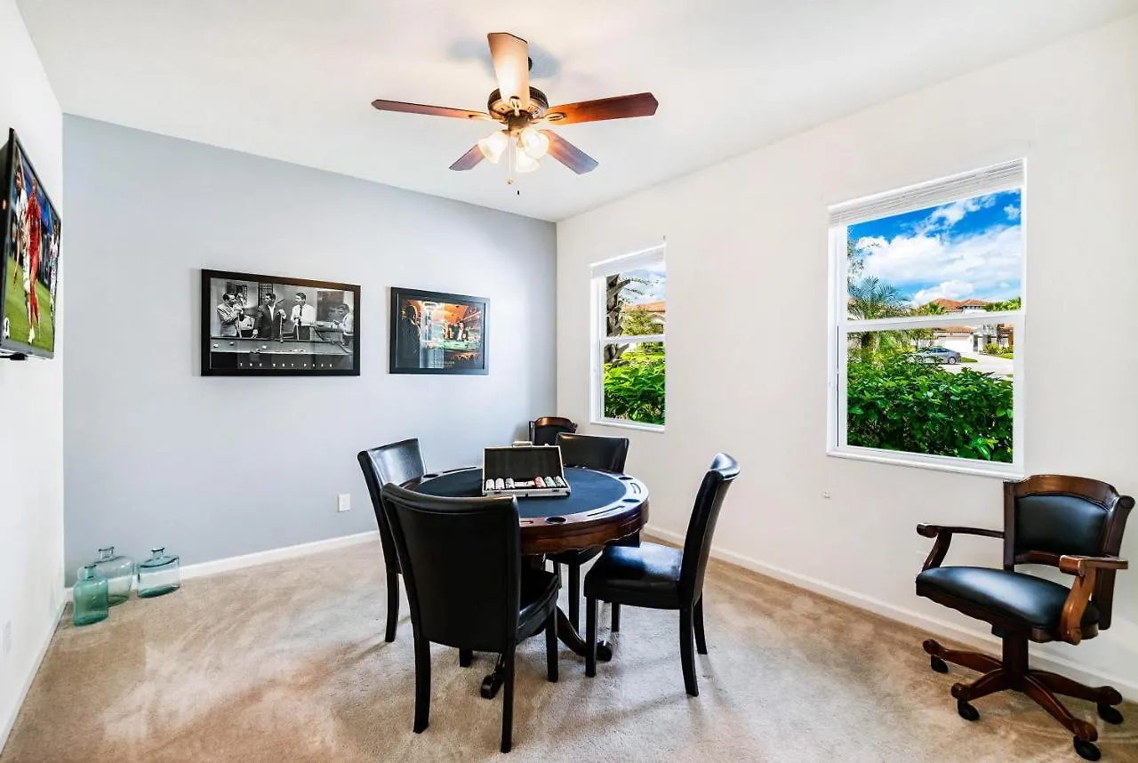 Solterra Stunner At White Rose Villas With Stunning Lake Views - Access To Resort Amenities - Game Room - Family Friendly - Nr Disney Davenport United States