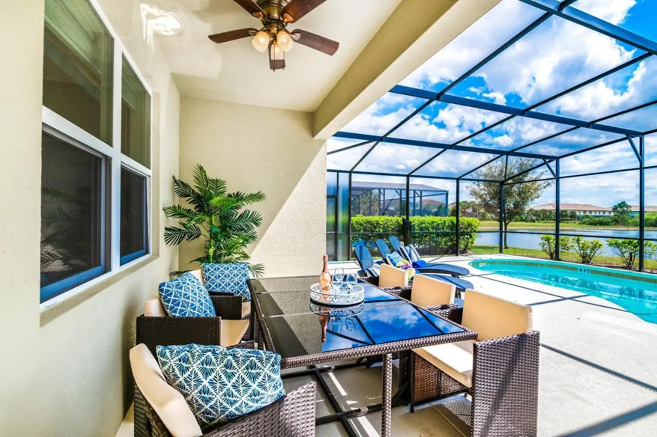Solterra Stunner At White Rose Villas With Stunning Lake Views - Access To Resort Amenities - Game Room - Family Friendly - Nr Disney Davenport Holiday home