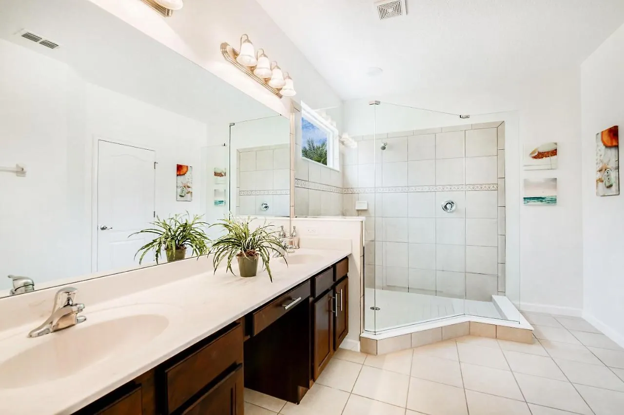 Solterra Stunner At White Rose Villas With Stunning Lake Views - Access To Resort Amenities - Game Room - Family Friendly - Nr Disney Davenport 0*,