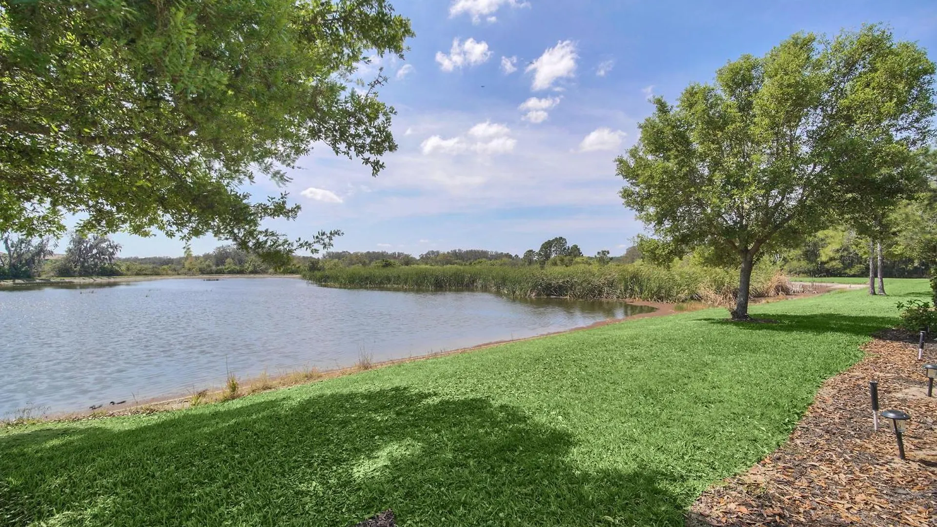 Solterra Stunner At White Rose Villas With Stunning Lake Views - Access To Resort Amenities - Game Room - Family Friendly - Nr Disney Davenport United States