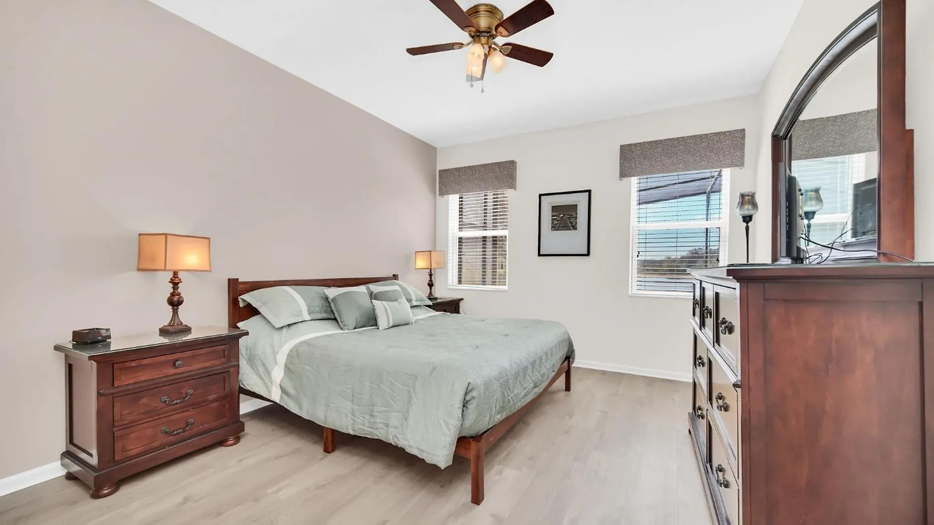 Solterra Stunner At White Rose Villas With Stunning Lake Views - Access To Resort Amenities - Game Room - Family Friendly - Nr Disney Davenport 0*,