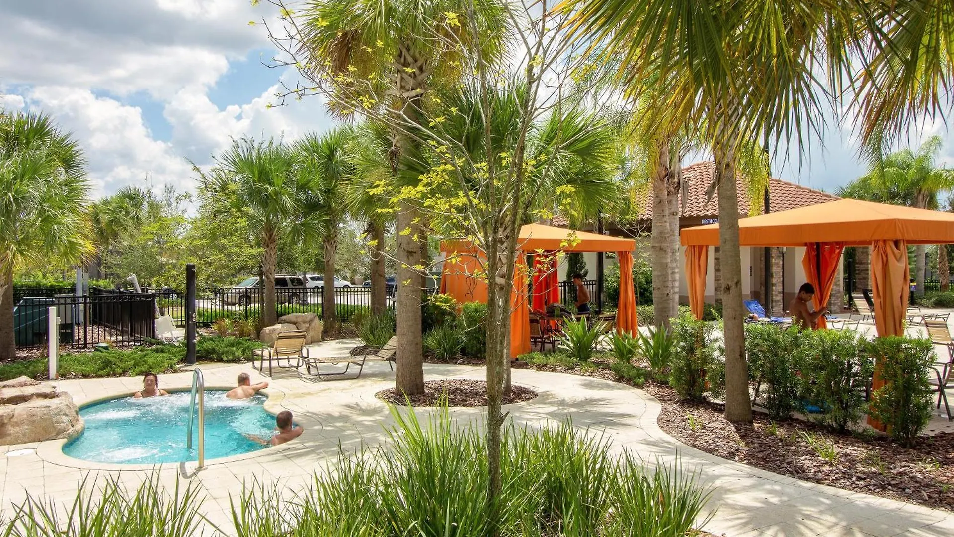 Solterra Stunner At White Rose Villas With Stunning Lake Views - Access To Resort Amenities - Game Room - Family Friendly - Nr Disney Davenport Holiday home